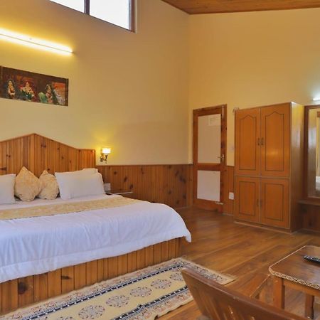 Grey Moustache 4Bhk Villa Manāli Buitenkant foto