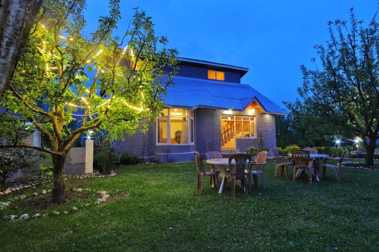 Grey Moustache 4Bhk Villa Manāli Buitenkant foto