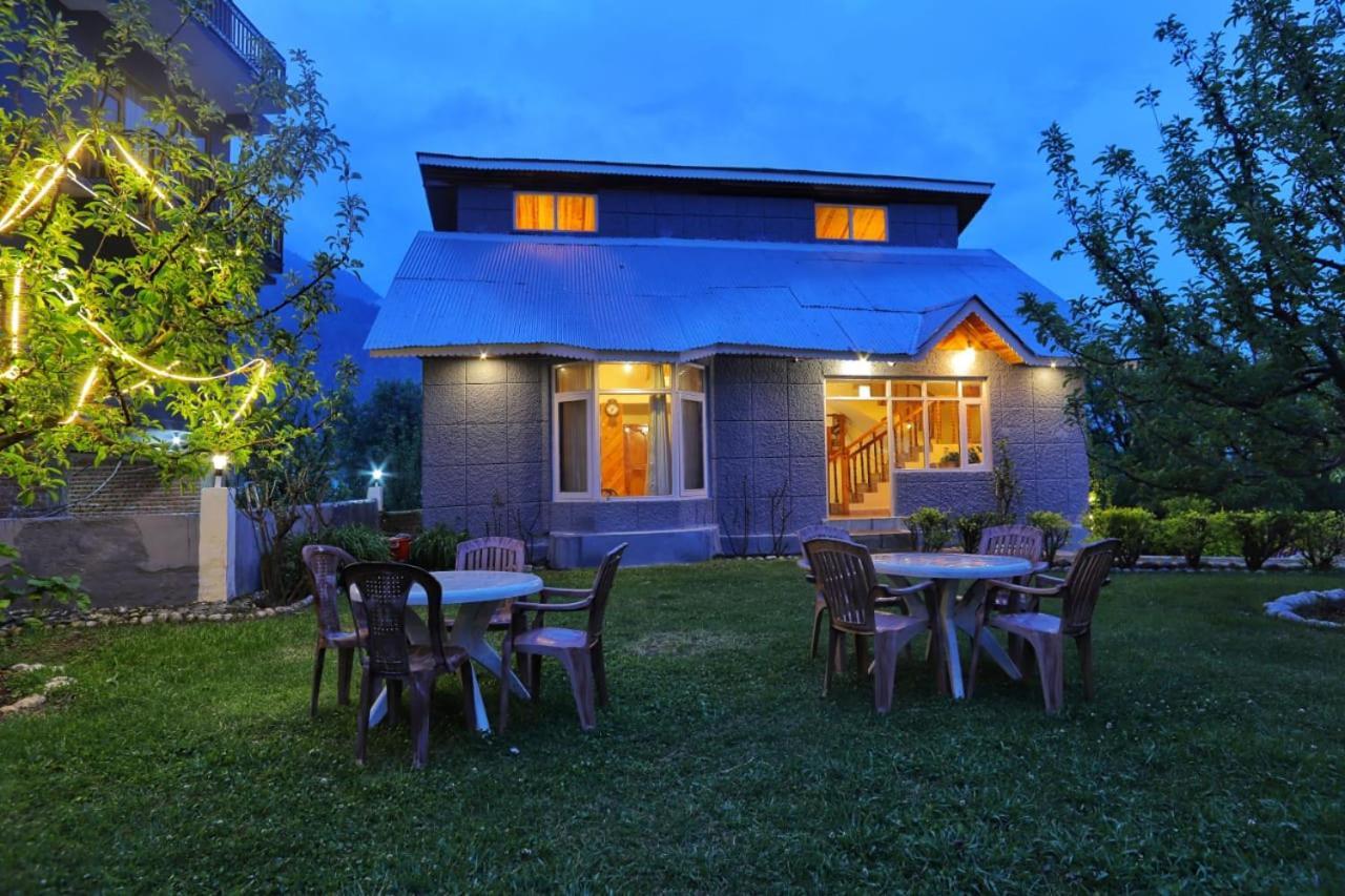 Grey Moustache 4Bhk Villa Manāli Buitenkant foto